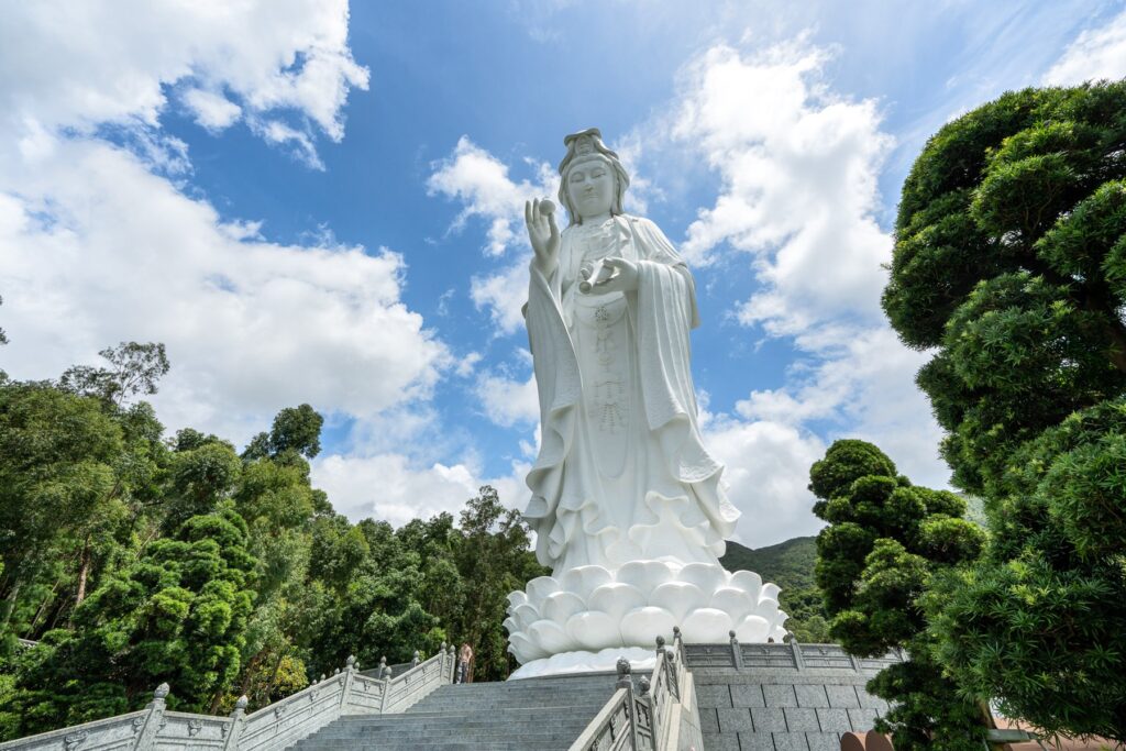 อารามฉีซ่าน (Tsz Shan Monastery)