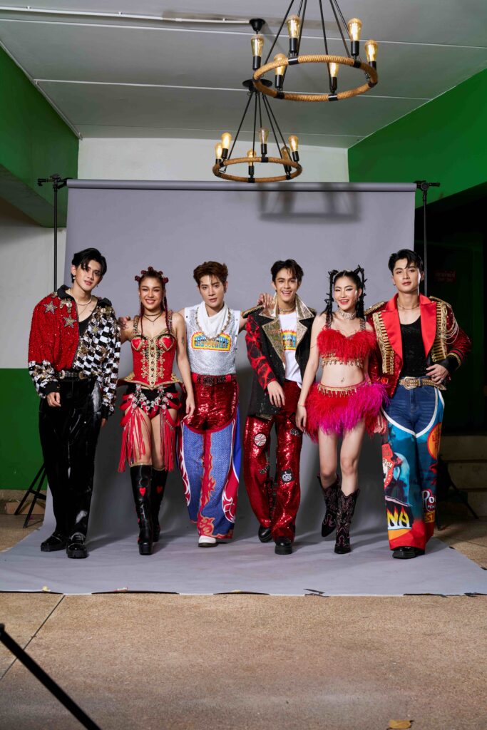 สมาชิก NEW COUNTRY