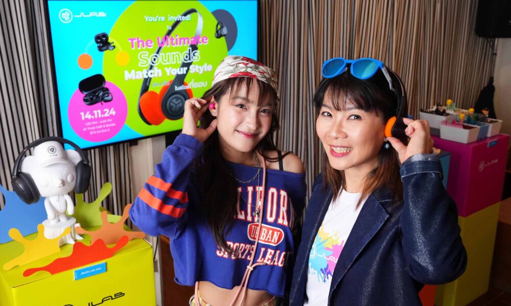 JLab หูฟังไร้สาย สัญชาติอเมริกัน