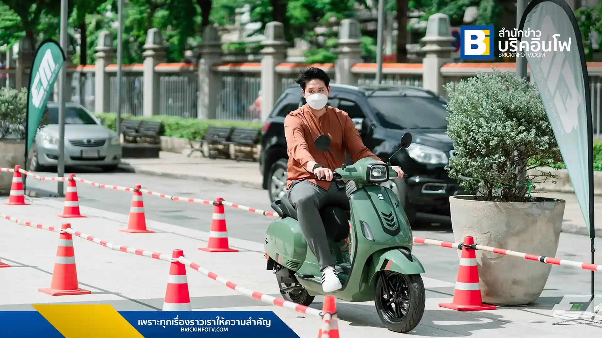 EM Motor เปิดตัว “Legend Pro” รถจักรยานยนต์ไฟฟ้าดีไซน์ล้ำ ฟังก์ชันจัดเต็ม พร้อมมอเตอร์ 2,500W แบตเตอรี่ลิเธียมไอออน และระบบเบรก CBS ราคาพิเศษ 45,740 บาท พร้อมแผนสร้าง EM Ecosystem ครบวงจร