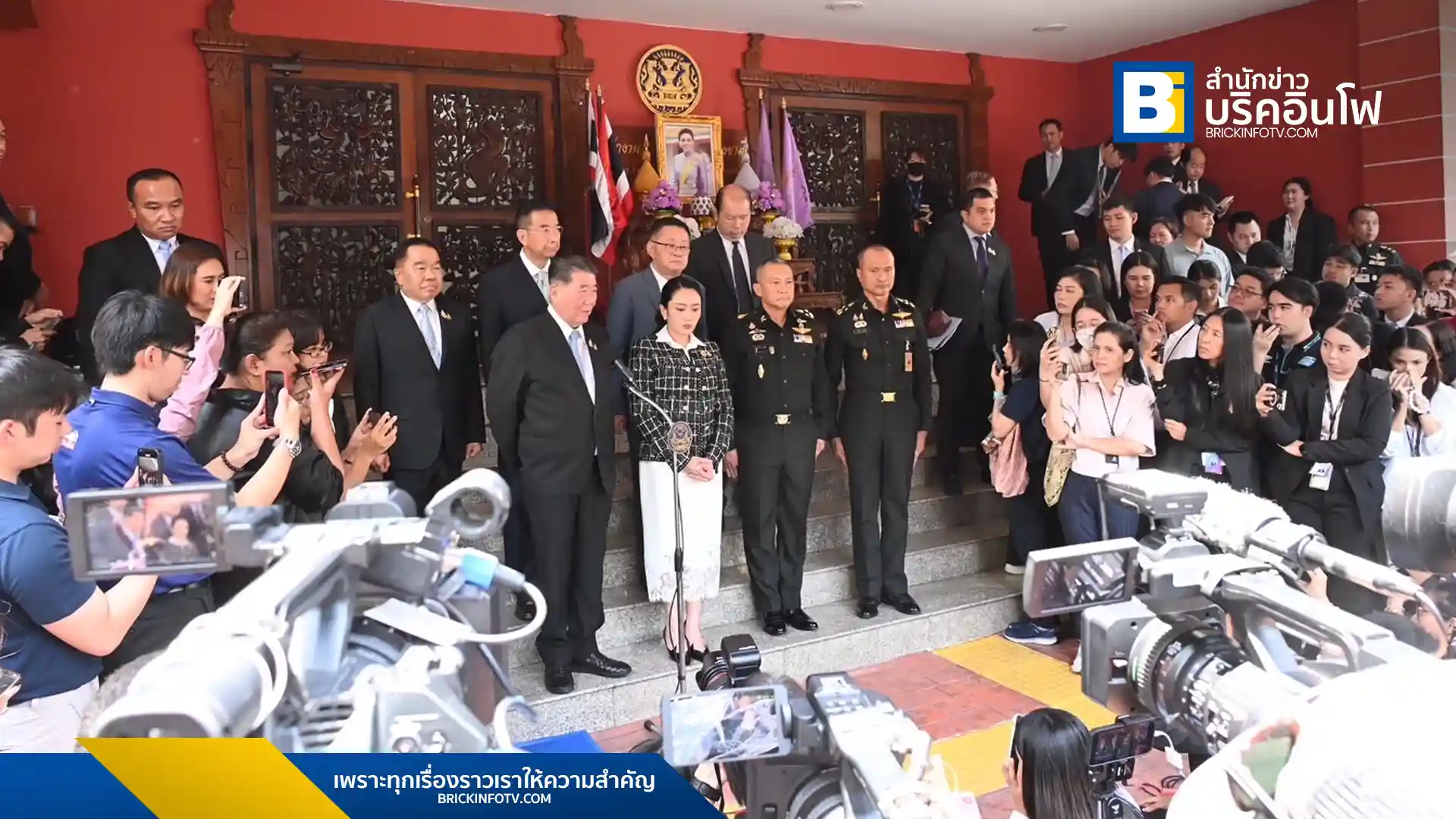 รัฐบาลและกองทัพไทยร่วมมือกันจัดการสถานการณ์ชายแดนไทย-กัมพูชา โดยเน้นย้ำการรักษาอธิปไตยและการใช้แนวทางสันติวิธี พร้อมเปิดเผยมาตรการรับมือและกลไกการเจรจาหลัก