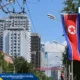 แฟ้มภาพซินหัว : ธงชาติสาธารณรัฐประชาธิปไตยประชาชนเกาหลี (DPRK) ในกรุงเปียงยาง เกาหลีเหนือ วันที่ 8 ก.ย. 2018