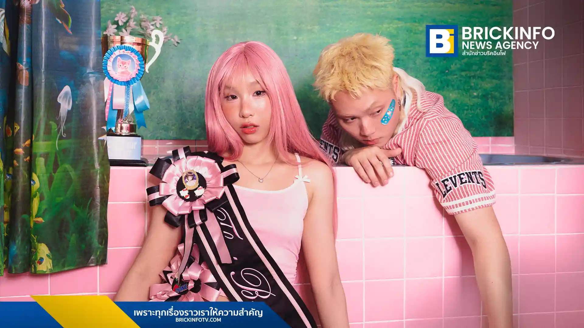 Thai music duo LUSS, known for their hits "247" and "Kung Fu," releases their new five-track English EP "dinosaur slayerr" under XOXO Entertainment.