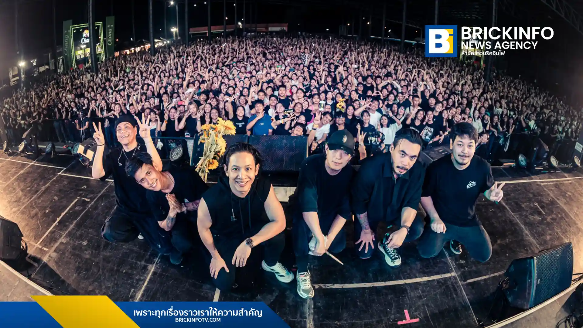 วง COCKTAIL (ค็อกเทล) เดินทางมาถึงครึ่งทางแล้วสำหรับทัวร์คอนเสิร์ต “77 EVER TOUR” เพื่ออำลาแฟนเพลงทั่วประเทศไทย ซึ่งยังมีคิวแสดงในช่วงครึ่งหลังให้แฟนๆ ได้ร่วมสร้างความทรงจำด้วยกัน