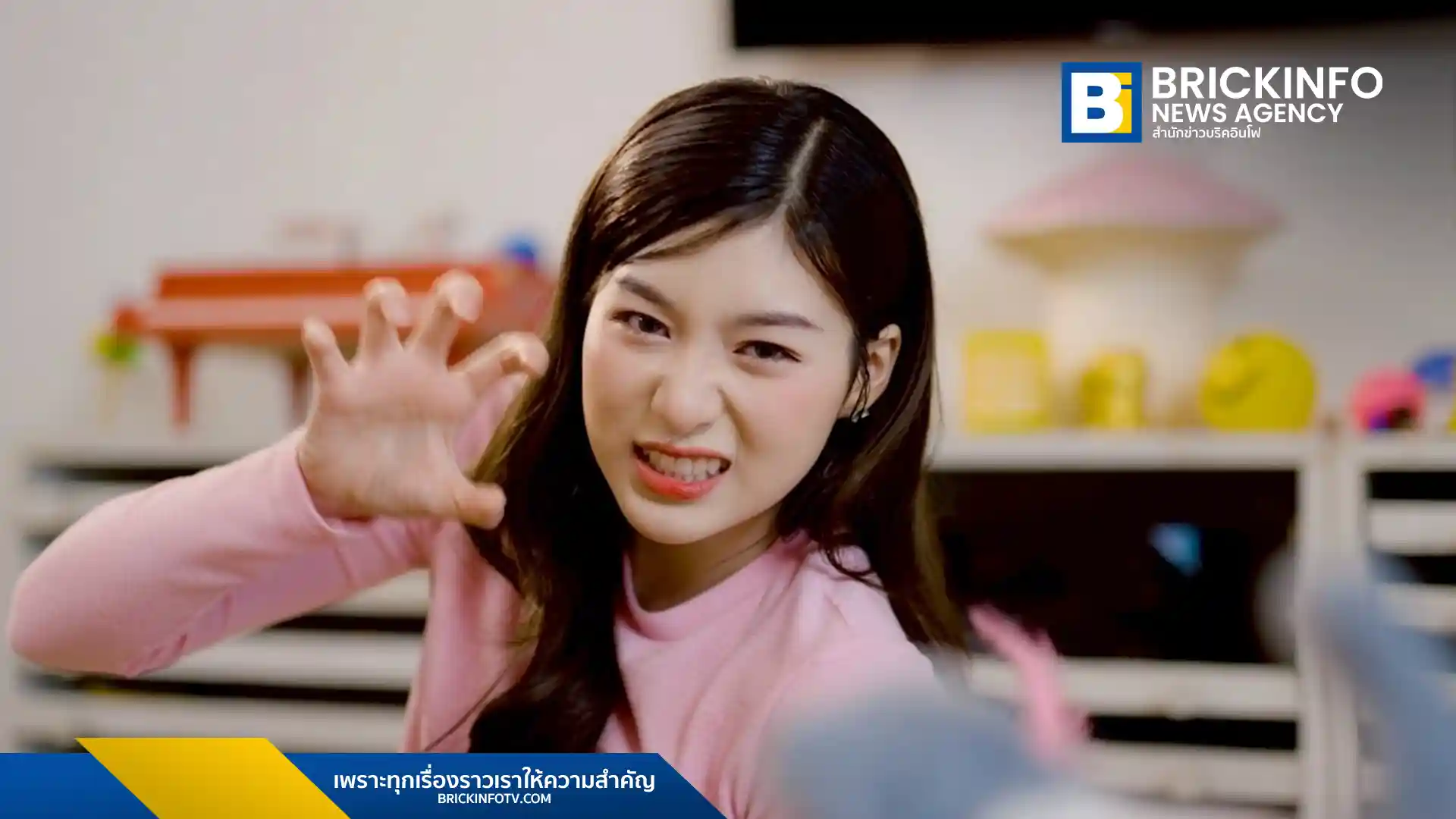 ทีต้า (TITA) ศิลปินเดี่ยวจาก Last Idol Thailand ปล่อย 2 ซิงเกิลใหม่ "เจ้าของแมวจะน่ารักเหมือนแมวไหมคับ" และ "ลาาาาาาา...มะลิลา" (Goodbye...Jasmine) ที่แสดงความเป็นตัวเองผ่านดนตรีสไตล์ป๊อปวินเทจและป๊อปพังก์