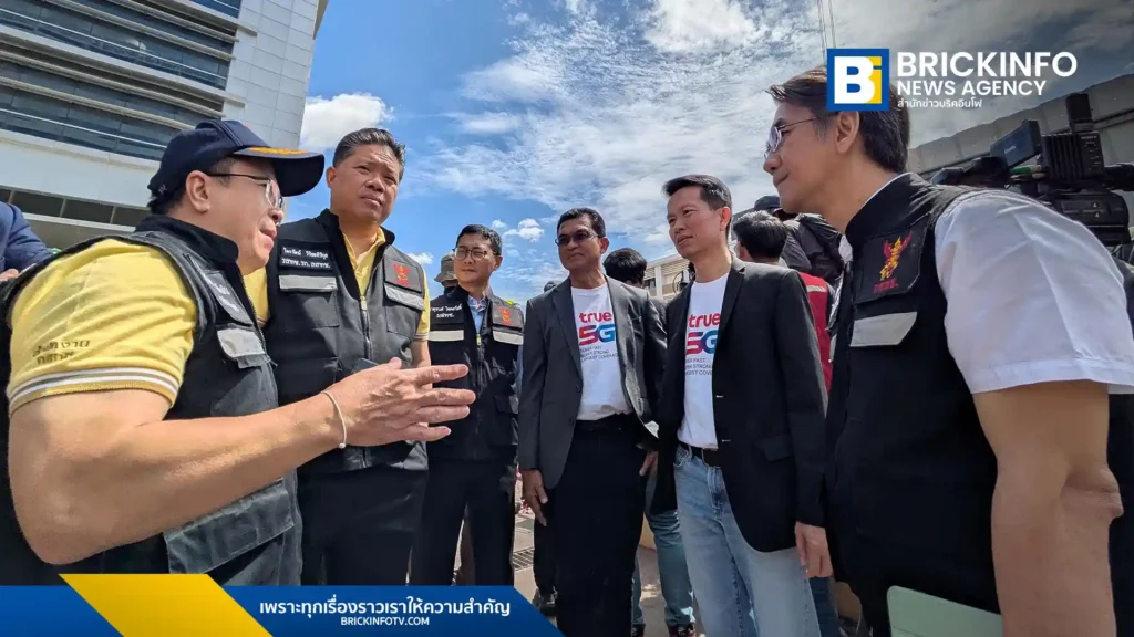 ทรู คอร์ปอเรชั่น ร่วมกับ กสทช. ลงพื้นที่ตรวจสอบสถานการณ์ถนนทรุดหน้าโรงพยาบาลวชิรพยาบาล พร้อมติดตั้งรถโมบายล์ชุมสายเคลื่อนที่เร็ว (COW) เพื่อเสริมศักยภาพเครือข่าย 5G/4G และเตรียมแผนรองรับหากมีการอพยพในพื้นที่