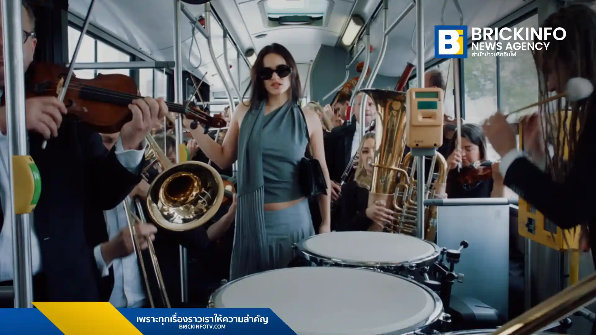 ROSALÍA ศิลปินรางวัล GRAMMY เผยซิงเกิล “Berghain” จากอัลบั้มใหม่ LUX ที่กำลังจะวางจำหน่ายในวันที่ 7 พฤศจิกายน นี้ ซิงเกิลนี้มาในรูปแบบโอเปร่า ผสมผสานหลายภาษา และร่วมงานกับ Björk และ Yves Tumor