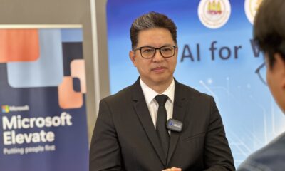 นายธนวัฒน์ สุธรรมพันธุ์ กรรมการผู้จัดการใหญ่ บริษัท ไมโครซอฟท์ ประเทศไทย (Microsoft Thailand)