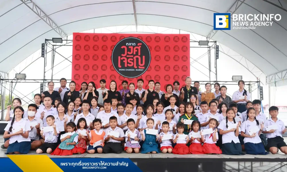 เครือวงศ์กรุ๊ป จัดงานเปิดตัว ตลาดวงศ์เจริญ (Wongcharoen Market) อย่างเป็นทางการ ตลาดในร่ม 15 ไร่ ย่านฝั่งธนบุรี รวม 6 โซนกว่า 300 ยูนิต รองรับที่จอดรถ 400 คัน พร้อมชูจุดเด่นทำเลเชื่อม ถนนทวีวัฒนา-กาญจนาภิเษก และ ถนนพรานนก – สาย 4