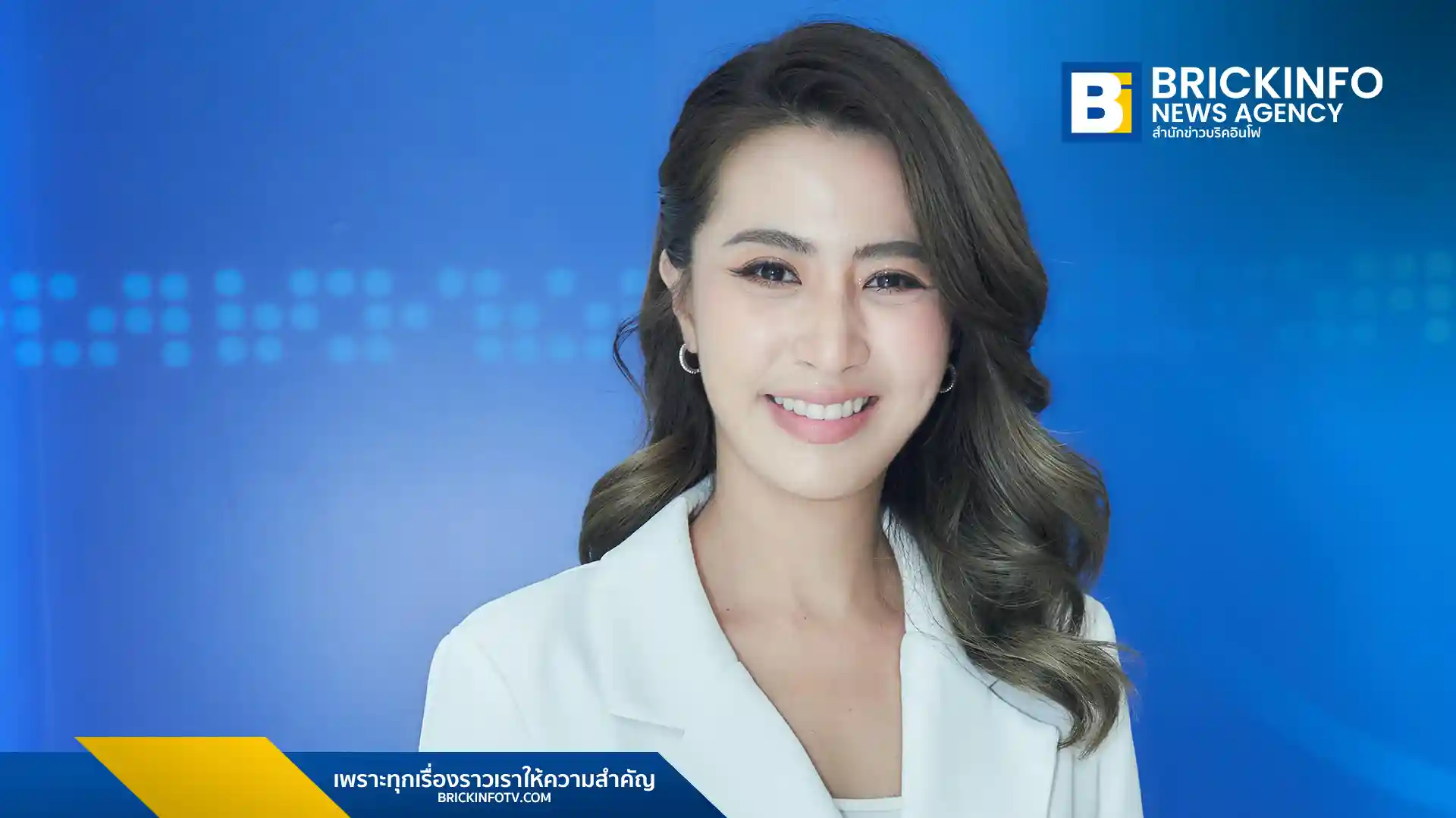 เฟิร์น สุชาดา นิ่มนวล เปิดใจเบื้องหลังร่วมงานครอบครัวข่าว 3 เผยประสบการณ์จากนักข่าวการเมืองสู่การนั่งอ่านข่าวคู่สรยุทธ พร้อมเปิดตัวรายการใหม่ปี 2569