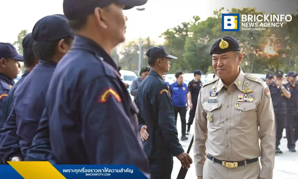 นายกฯ อนุทิน ชาญวีรกูล ลงพื้นที่สระแก้ว เยี่ยมให้กำลังใจ ชรบ. 4 อำเภอชายแดน สดุดีความเสียสละเฝ้าทรัพย์สินช่วงสถานการณ์ตึงเครียด พร้อมสั่งมหาดไทยดูแลสวัสดิการพิเศษ