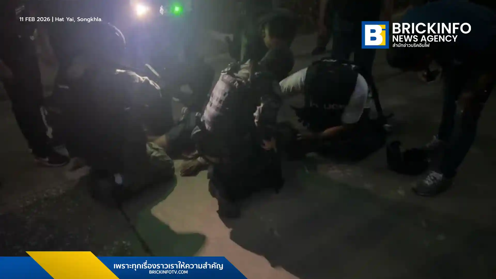 สรุปลำดับเหตุการณ์ชายวัย 18 ปี คลั่งยาชิงปืนตำรวจบุกโรงเรียนพะตงประธานคีรีวัฒน์ จับ ผอ. และนักเรียนเป็นตัวประกัน บาดเจ็บสาหัส 4 ราย ก่อนถูกเจ้าหน้าที่สยบคลั่ง
