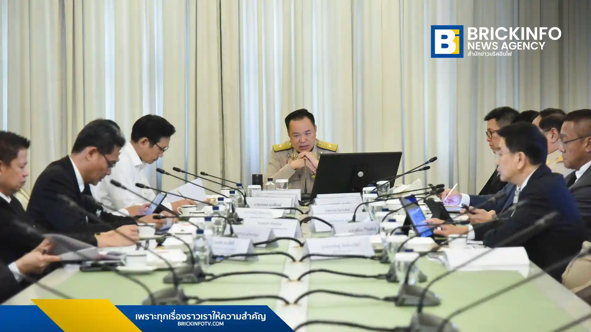 นายกฯ อนุทิน ประชุมด่วนรับมือวิกฤตพลังงานจากความขัดแย้งตะวันออกกลาง สั่งสภาพัฒน์และกระทรวงพลังงานเร่งสำรองน้ำมันเชิงยุทธศาสตร์ พร้อมคุมเข้มราคาพลังงานไม่ให้กระทบค่าครองชีพประชาชน