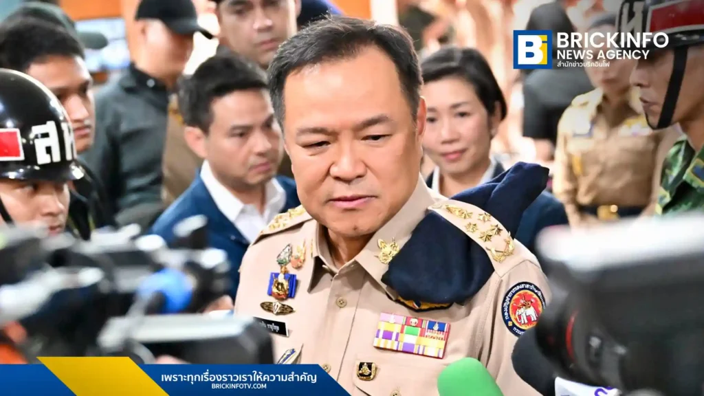 นายกฯ อนุทิน ชาญวีรกูล ลงพื้นที่ กอ.รมน. ภาค 4 ส่วนหน้า ออกตัวขอโทษประชาชนแทนแม่ทัพภาค 4 ปมพูดไม่ครบถ้วนทำสังคมกังวล พร้อมยันเร่งคดี สส.กมลศักดิ์ สร้างสันติสุข