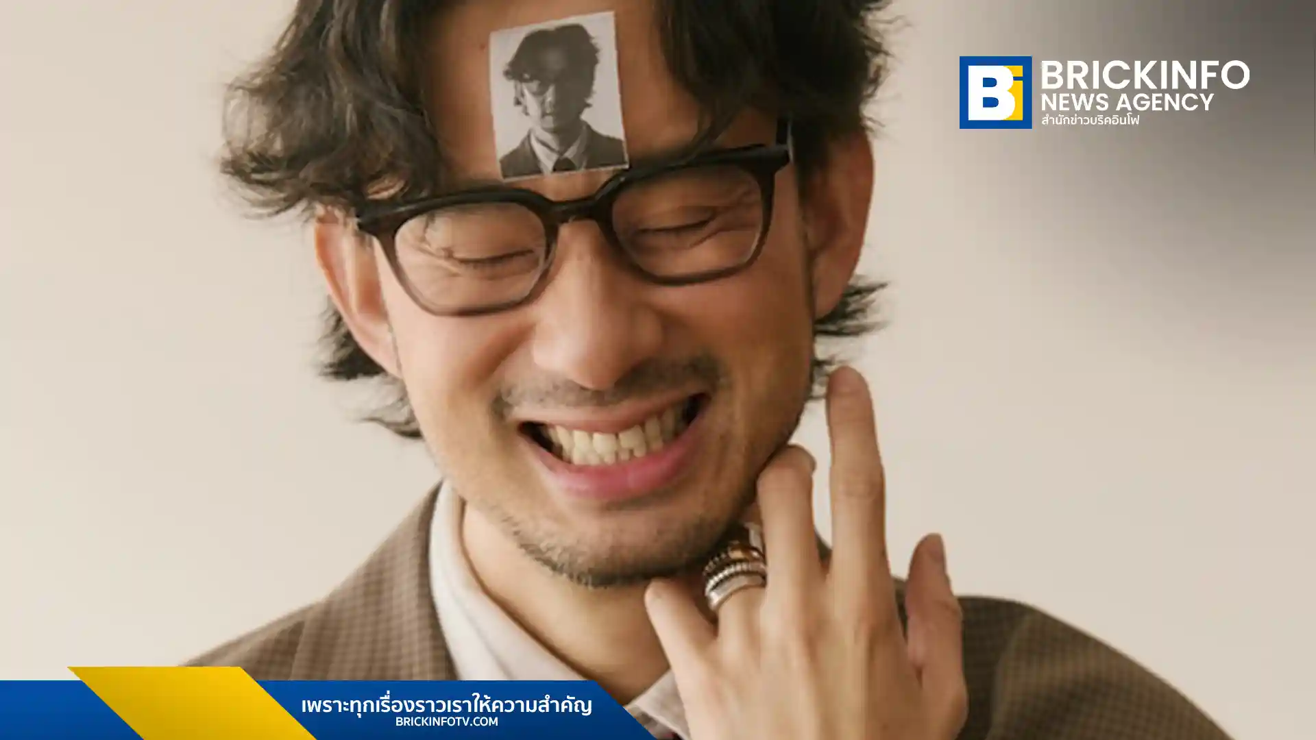 มอร์ วสุพล (Morvasu) จากค่าย What The Duck เปิดตัวซิงเกิลใหม่ เก่งแต่กับเธอ (I know I can love you) เพลงแนว Alternative Pop ที่เรียบง่ายที่สุด พร้อมดึง ปกป้อง จิตดี และ TangBadVoice ร่วมสร้างสรรค์ผลงาน