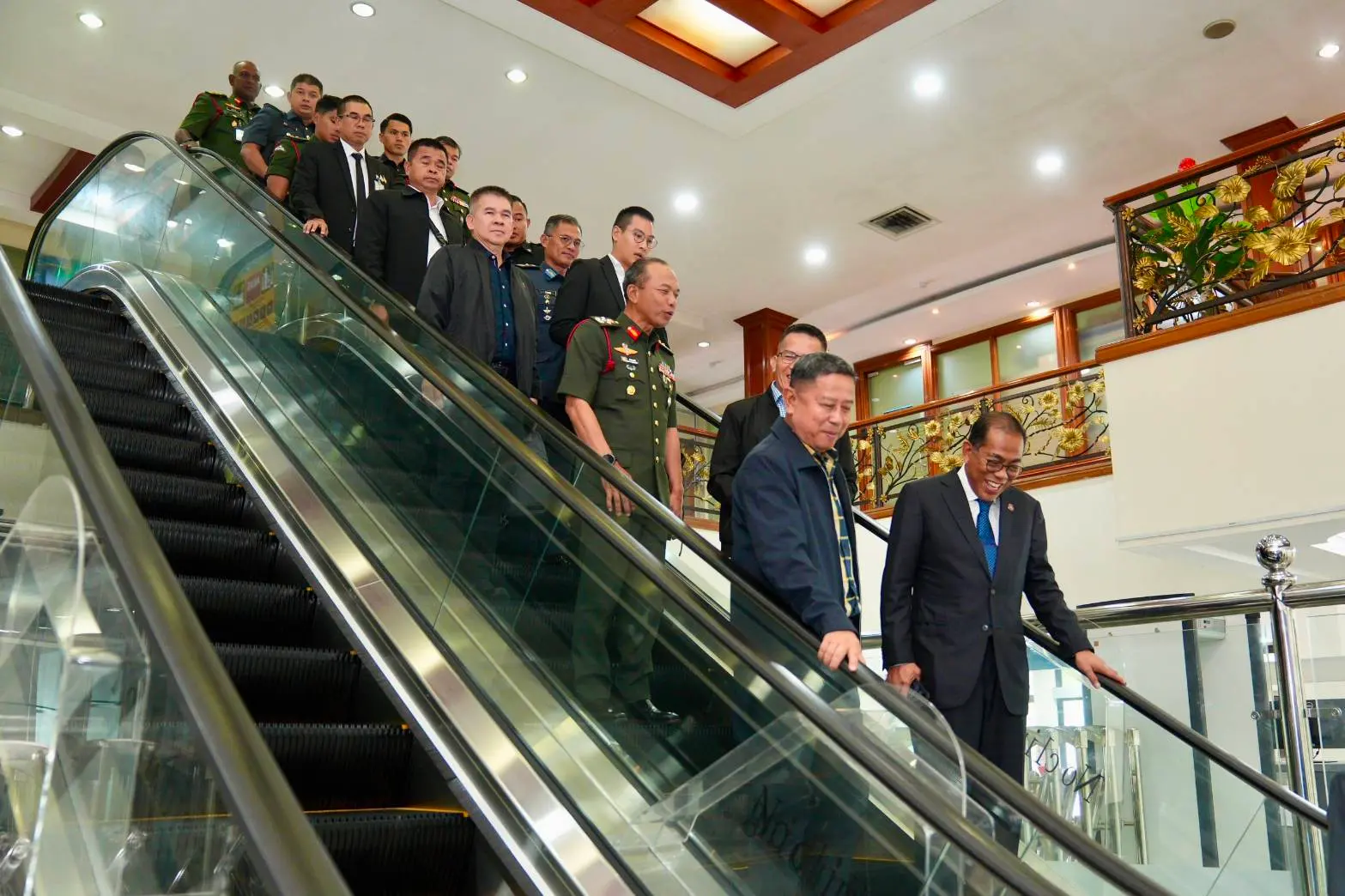 รัฐมนตรีว่าการกระทรวงกลาโหมไทยหารือทวิภาคีรัฐมนตรีกระทรวงกลาโหมมาเลเซีย ยกระดับความร่วมมือเชิงยุทธศาสตร์และความมั่นคงชายแดนใต้