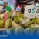 ท็อปส์ ร่วมกับสมาคมการค้าทุเรียนไทยอัตลักษณ์ชุมชน และจังหวัดสุราษฎร์ธานี จัดงานทุเรียนอัตลักษณ์และผลไม้ชุมชนของดีภาคใต้ ขนทัพทุเรียนพรีเมียมและผลไม้ GI จำหน่ายถึง 9 กรกฎาคม 2569