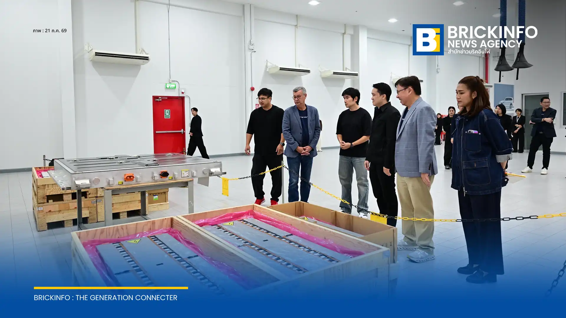 วอลโว่ คาร์ ประเทศไทย นำคณะผู้บริหารต้อนรับ สคบ. และตัวแทนผู้บริโภค รายงานความคืบหน้าและนำชมขั้นตอนการเปลี่ยนโมดูลแบตเตอรี่แรงดันสูง Volvo EX30