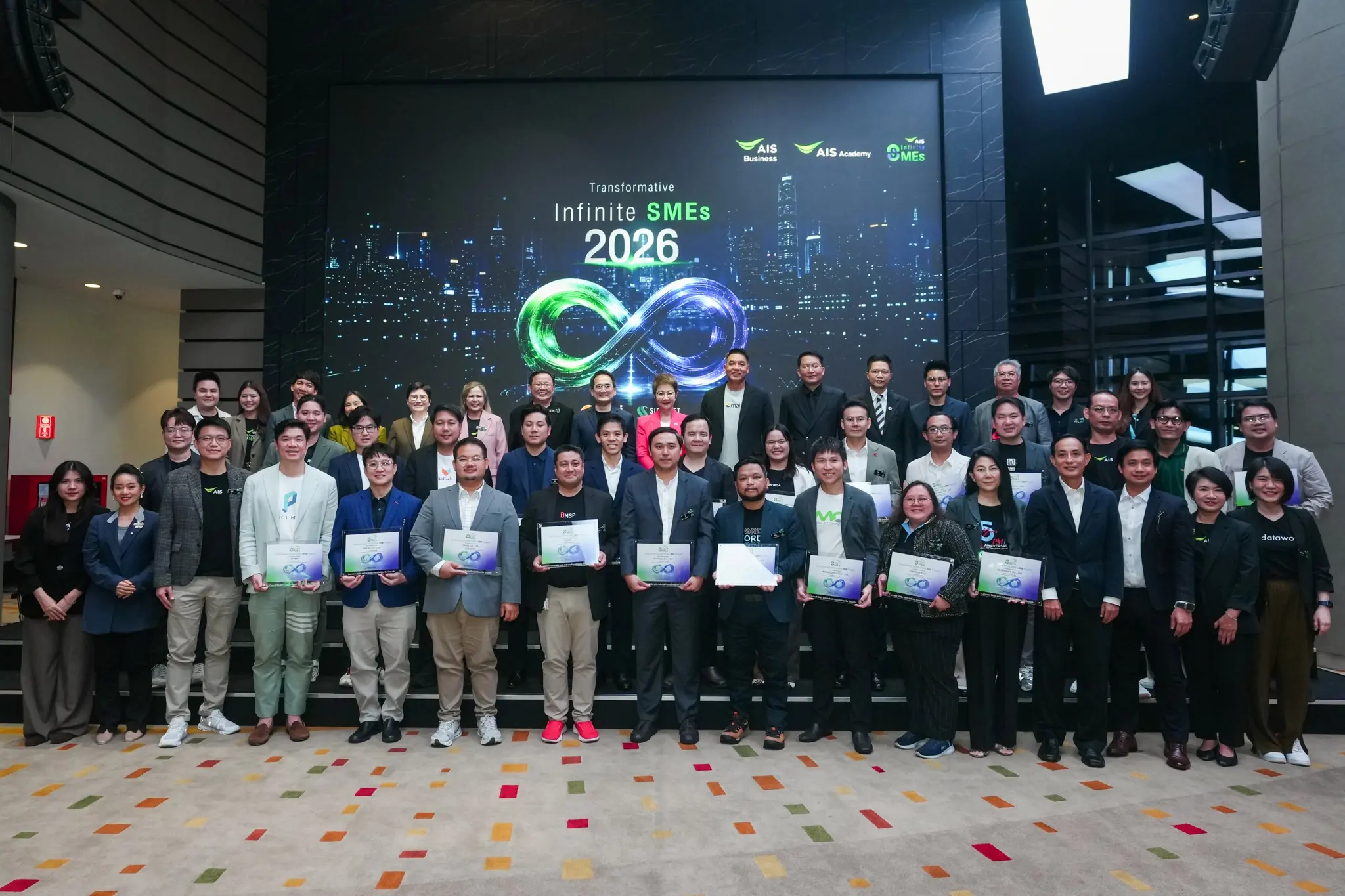 AIS มอบประกาศนียบัตรแก่ 21 Tech SME ไทย ในโครงการ Transformative Infinite SMEs 2569 หนุนยกระดับสู่การเป็นเจ้าของผลิตภัณฑ์และโซลูชันดิจิทัล