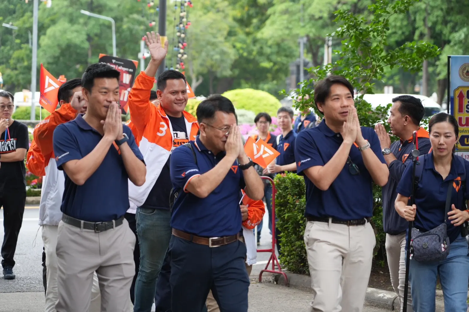 เดชรัต สุขกำเนิด ผู้สมัครจากพรรคประชาชน จับสลากได้เบอร์ 4 ลงชิงตำแหน่งนายก อบจ.นนทบุรี พร้อมเปิดตัว 20 นโยบายขับเคลื่อนการศึกษาและเศรษฐกิจ