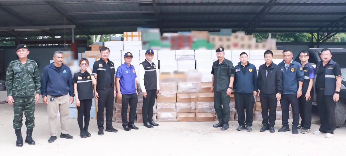 กรมสรรพสามิตสนธิกำลังฝ่ายความมั่นคงบุกค้นบ้านพักในอำเภอยะรัง จังหวัดปัตตานี ยึดบุหรี่เถื่อนต่างประเทศ 2.2 ล้านมวน ประเมินค่าปรับกว่า 106 ล้านบาท