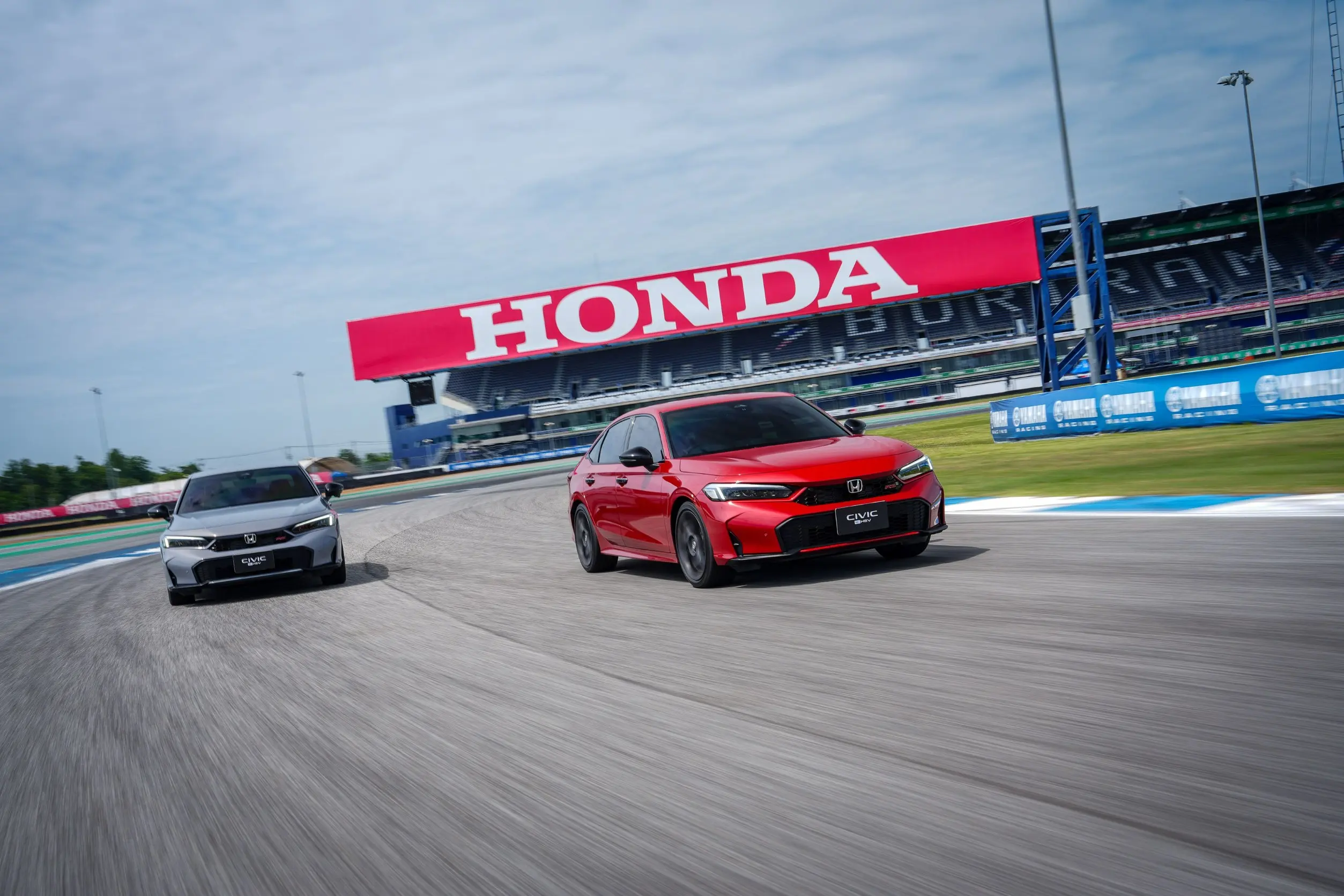 ฮอนด้า ออโตโมบิล ประเทศไทย เปิดตัวเทคโนโลยี Honda S+ Shift ระบบจำลองการเปลี่ยนเกียร์ใน Honda Civic e:HEV ใหม่ เพิ่มการตอบสนองและสมรรถนะการขับขี่