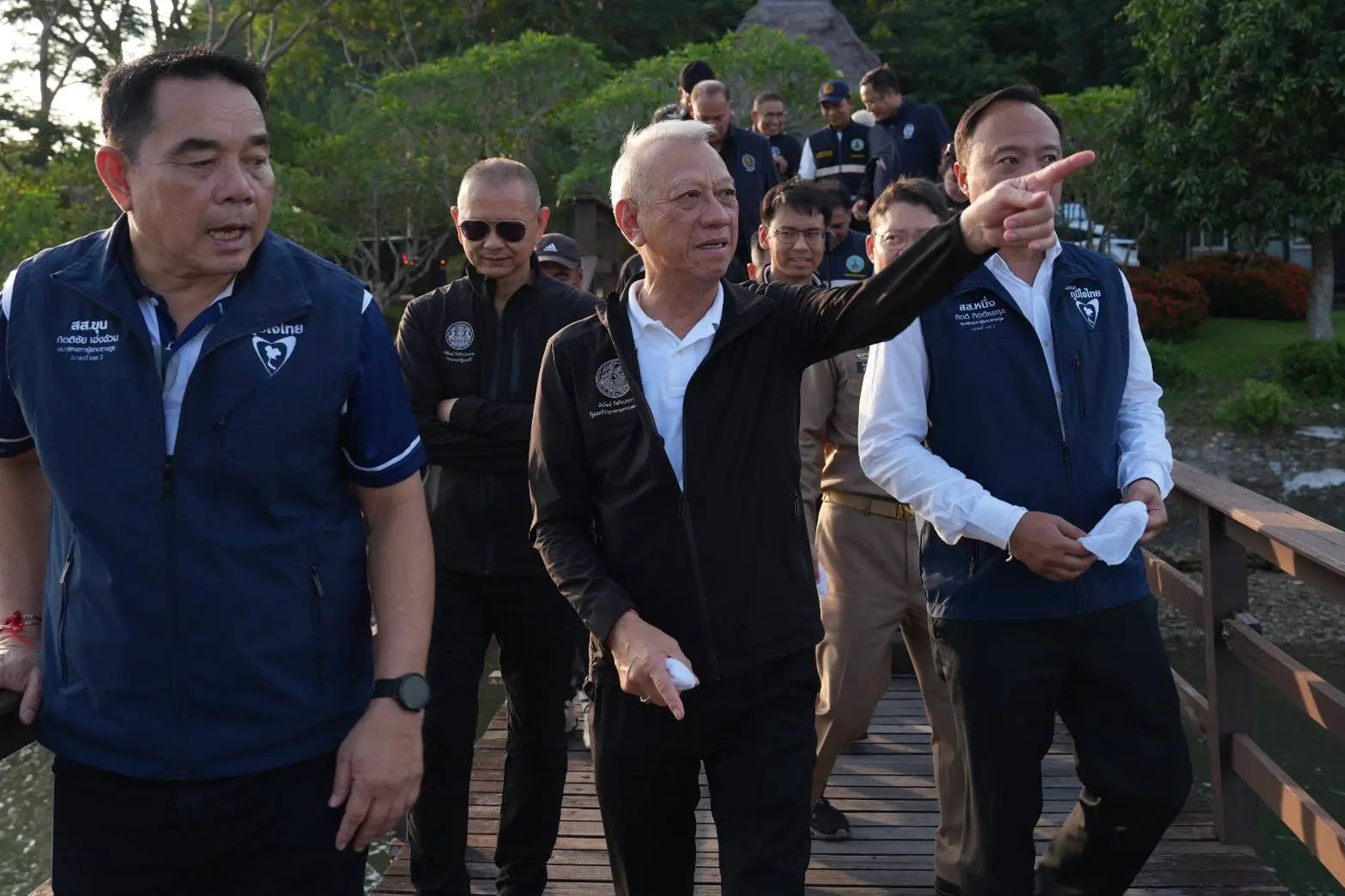 คมนาคมติดตามโครงสร้างพื้นฐานกระบี่ เตรียมลงนามสัญญา สะพานเชื่อมเกาะลันตา 31 ส.ค. 69 คาดสร้างเสร็จปี 2572 รองรับรถหมื่นคันต่อวัน