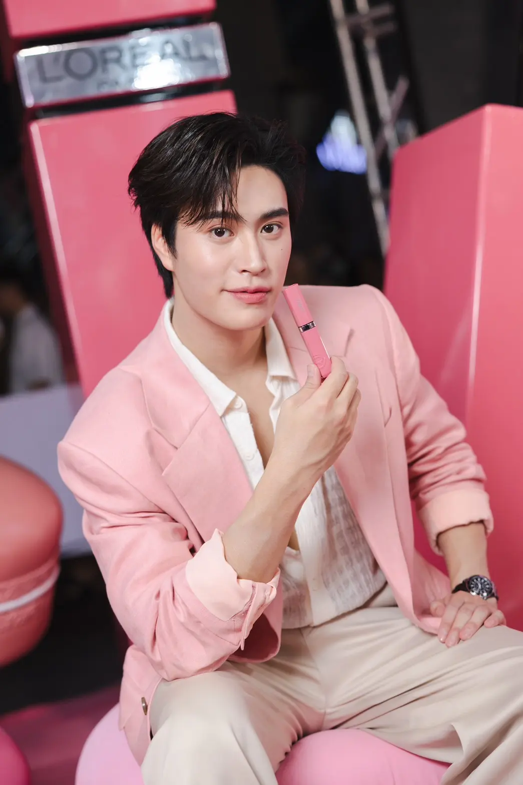 ลอรีอัล ปารีส เปิดตัว Infallible Laque Resistance Nude Edition ลิปสติก 6 เฉดสีโทนนู้ดสำหรับคนเอเชีย ณ สยามสแควร์วัน นำโดย ณิชา ณัฏฐณิชา และ เจมีไนน์ นรวิชญ์