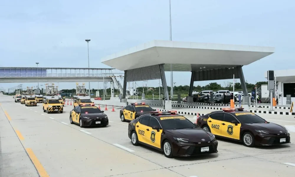 คมนาคมเปิดทดลองใช้ทางหลวงพิเศษระหว่างเมือง มอเตอร์เวย์ M6 ช่วงบางปะอิน–ปากช่อง ฟรีทุกสุดสัปดาห์ ผ่าน 5 ด่าน ช่วยลดการจราจรถนนมิตรภาพ 30-40% เตรียมเปิดตลอดสายช่วงปีใหม่ 2570