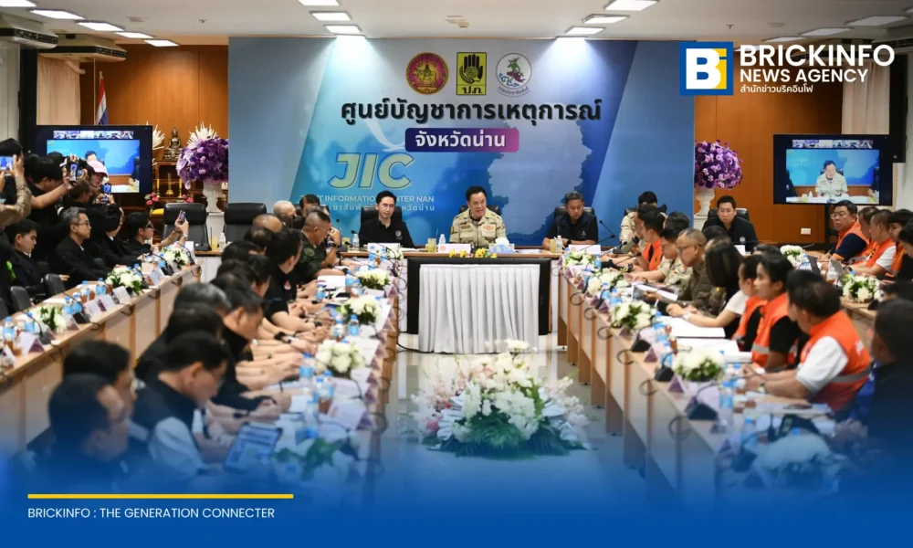 นายกรัฐมนตรีลงพื้นที่ติดตามสถานการณ์น้ำท่วมน่าน สั่งเร่งฟื้นฟูโครงสร้างพื้นฐาน จ่ายเงินเยียวยาผู้ประสบภัย พร้อมเตือนจังหวัดท้ายน้ำรับมือมวลน้ำ