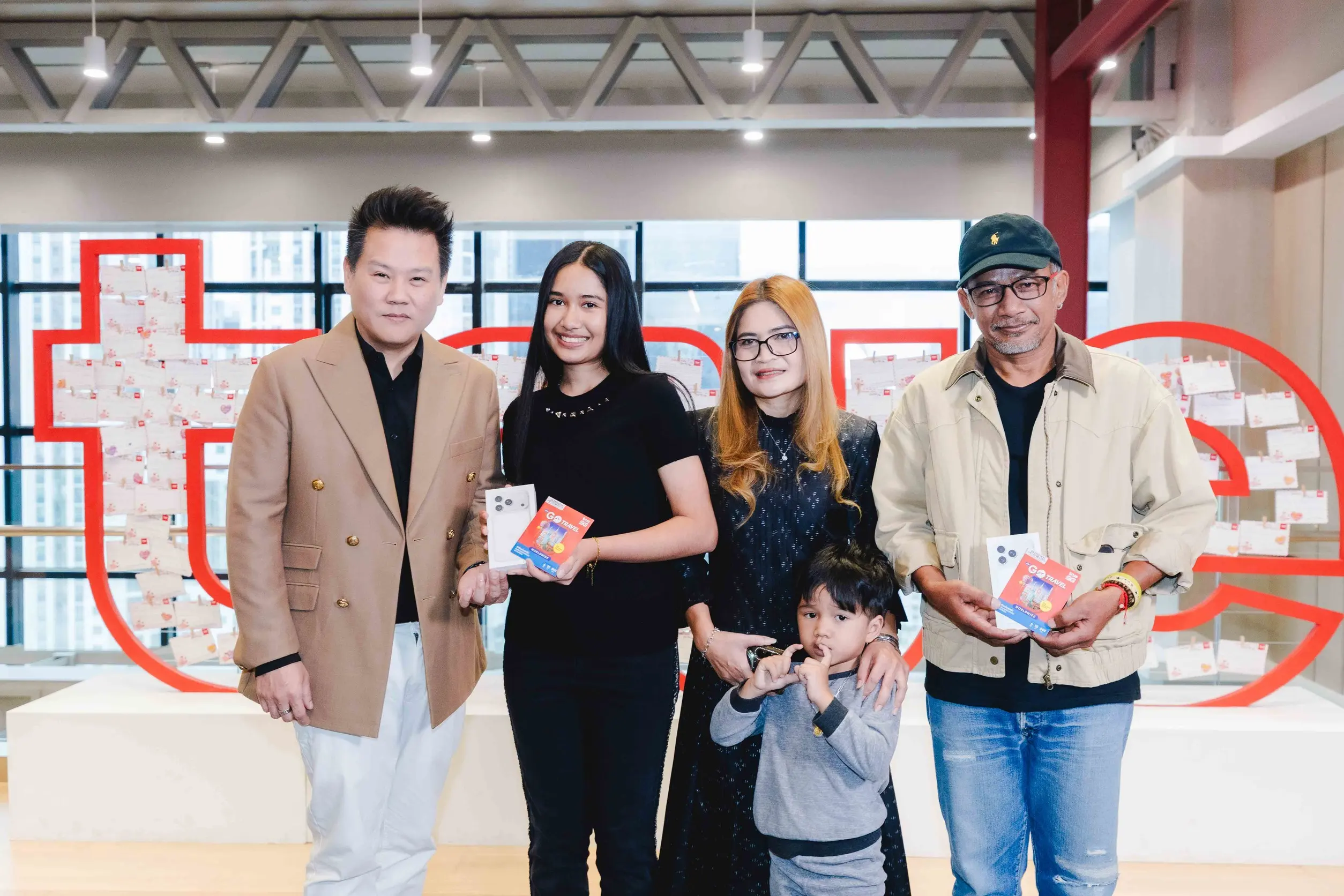 ทรู คอร์ปอเรชั่น ประกาศเป็นผู้สนับสนุนด้านการสื่อสารให้ เนเน่ รอยัล เดินทางแข่งขัน America’s Got Talent Season 21 ณ นครลอสแอนเจลิส ประเทศสหรัฐอเมริกา