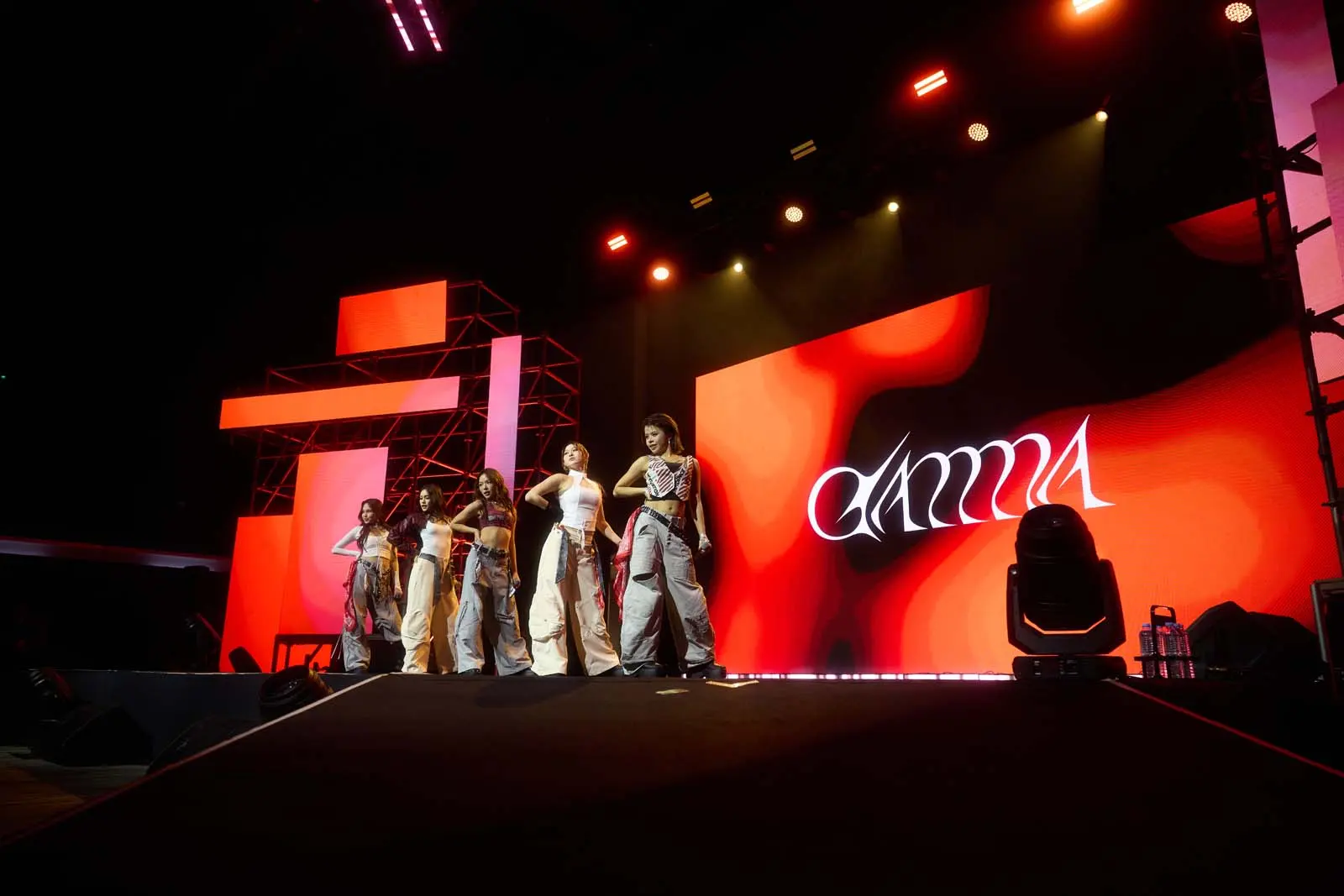 Persona Entertainment จับมือ BLDMD Entertainment พัฒนาคอนเทนต์ T-POP และศิลปินไทย พร้อมเปิดโปรเจกต์ไพล็อตซีรีส์ Girl Love เรื่อง Starlight Girls กำหนดเปิดตัวปี 2027