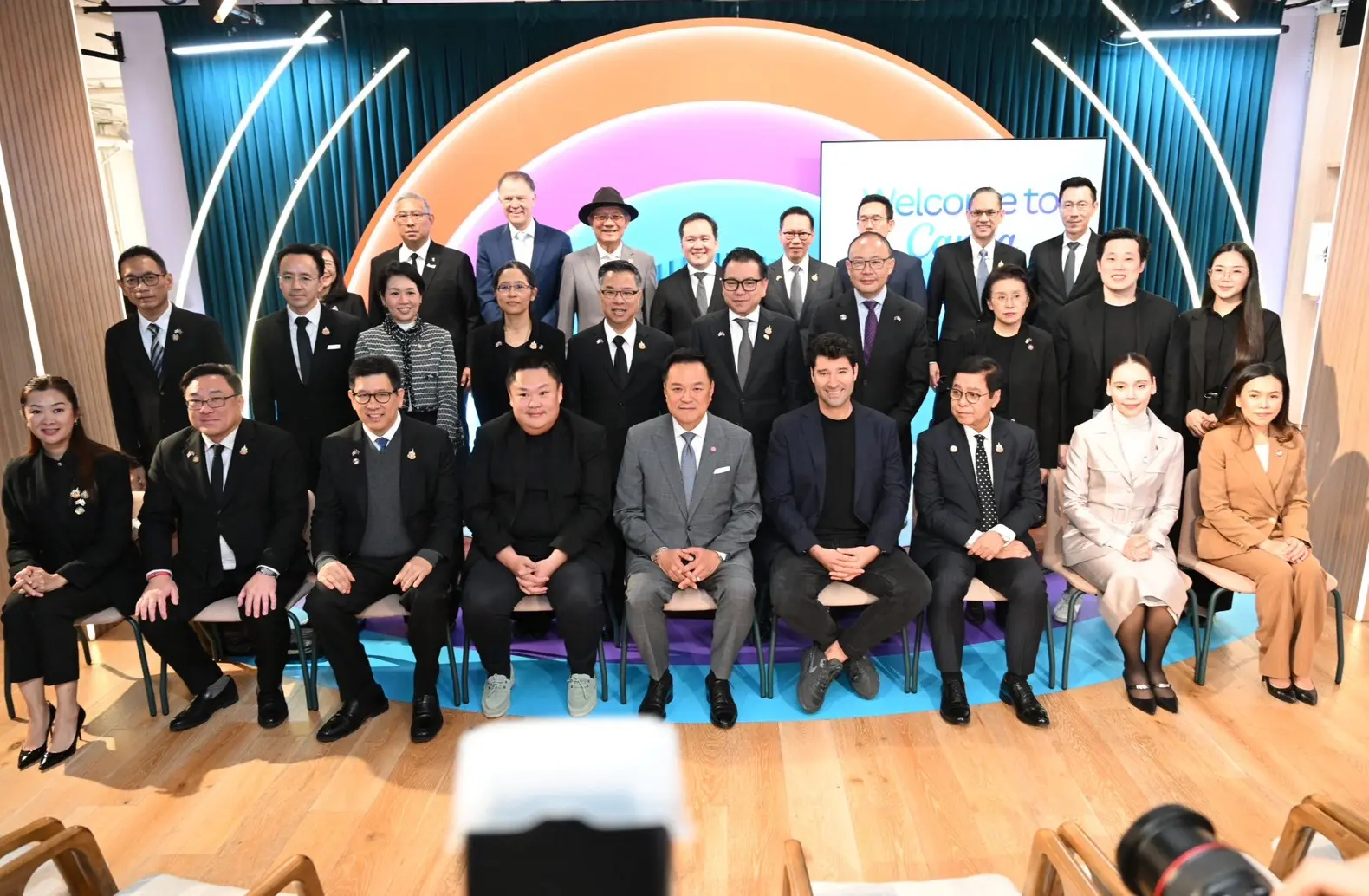 นายกฯ เยือนสำนักงานใหญ่ Canva ที่ออสเตรเลีย หารือส่งเสริมครีเอเตอร์และ SMEs ไทยสู่ตลาดโลก พร้อมชวนขยายการลงทุนและตั้งนิติบุคคลในไทย