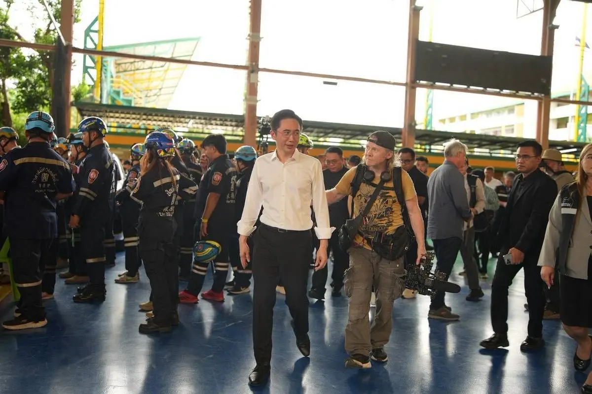 ศ.ดร.ยศชนัน ลงพื้นที่เหตุกราดยิงโรงเรียนเทพศิรินทร์ นนทบุรี สั่งยกระดับความปลอดภัยสถานศึกษาทั่วประเทศ เร่งเยียวยาจิตใจ พร้อมแจงระดมบริจาคเลือดด่วน
