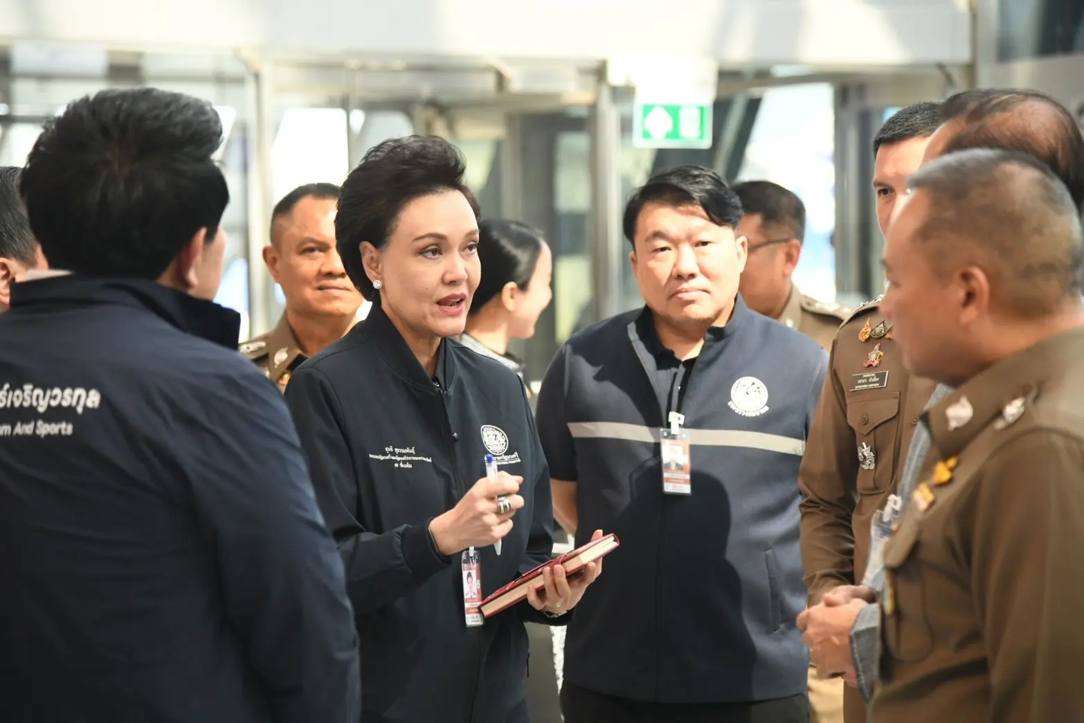 กระทรวงคมนาคมลงพื้นที่ท่าอากาศยานสุวรรณภูมิ แก้ปัญหาผู้โดยสารแออัด พร้อมเผยแผนก่อสร้าง South Terminal และทางวิ่งเส้นที่ 4 รองรับการเติบโตระยะยาว