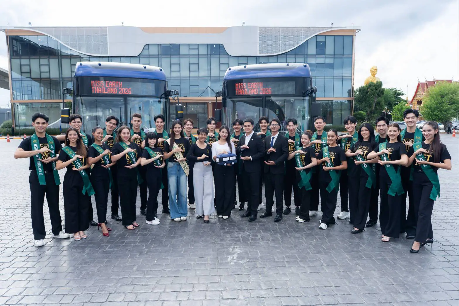 ไทย สมายล์ บัส จับมือกองประกวด Miss & Mister Earth Thailand 2026 สนับสนุนรถบัสและเรือไฟฟ้า 100% ช่วงเก็บตัว มุ่งขับเคลื่อนเวทีประกวดสู่สังคมคาร์บอนต่ำ
