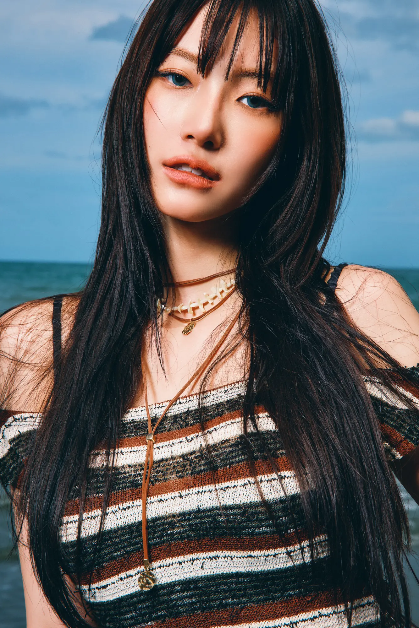 TuiChayatorn หรือ ตุ้ย LYKN ปล่อยซิงเกิลเดี่ยว ปล่อยใจ (Bloom) ในอัลบั้ม REFLEXION โชว์ทักษะโปรดิวเซอร์ พร้อมคว้า จิงจิง ยู ร่วมแสดงมิวสิกวิดีโอ