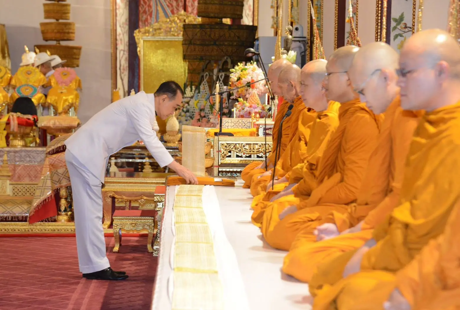 เอไอเอส และบริษัทในเครือ ได้รับพระราชทานพระบรมราชานุญาตให้เป็นเจ้าภาพบำเพ็ญกุศลถวายพระศพ สมเด็จพระเจ้าลูกเธอ เจ้าฟ้าพัชรกิติยาภาฯ ณ พระที่นั่งพิมานรัตยา พระบรมมหาราชวัง