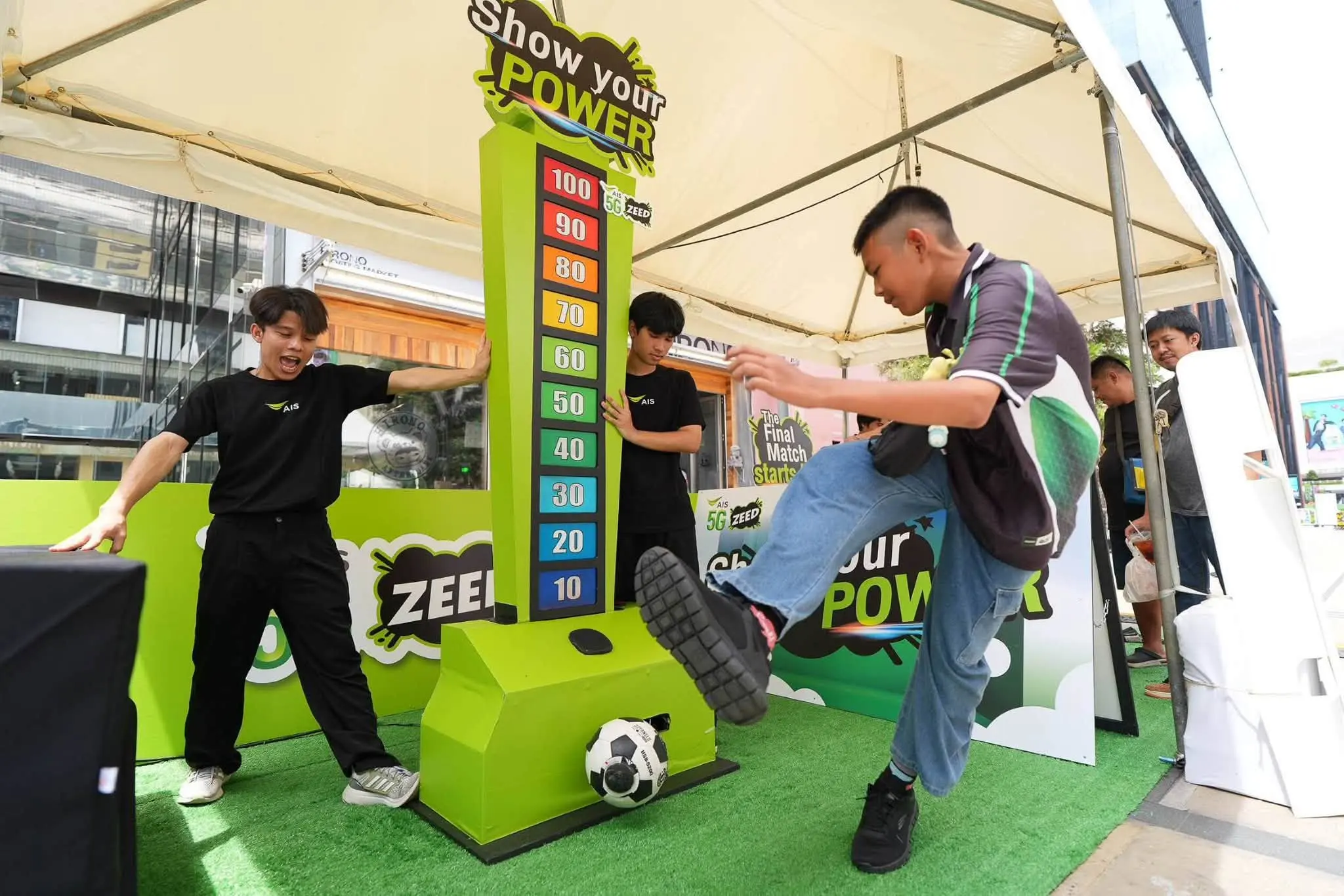 AIS ZEED 5G และ AIS eSports จับมือ EA SPORTS FC Mobile จัดงาน KICK OFF DAY ณ AIS SIAM เปิดรับสมัครทัวร์นาเมนต์ระดับมัธยม มุ่งพัฒนาทักษะอีสปอร์ตเยาวชน