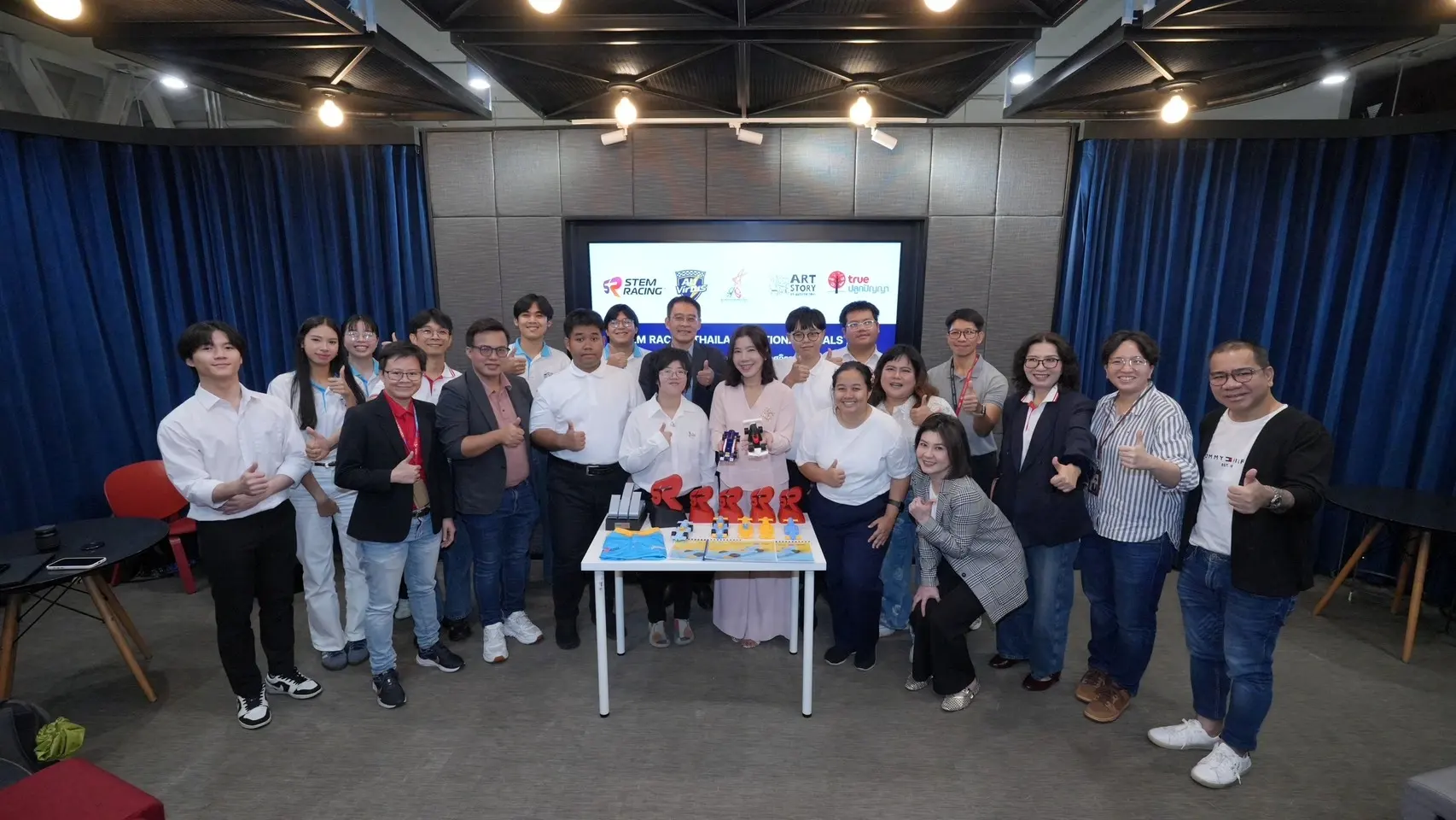 เยาวชนออทิสติกไทยทีม AU VIRTUS เตรียมเข้าร่วมแข่งขันออกแบบรถจำลอง STEM Racing Thailand National Finals 2026 รุ่น Development Class ช่วงปลายเดือนตุลาคมนี้