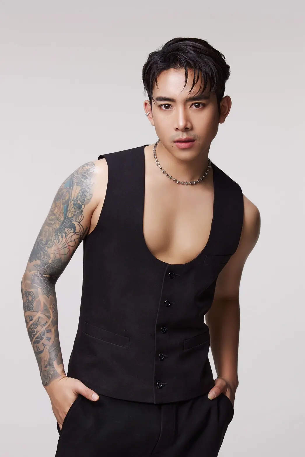 เบิ้ล ปทุมราช ปล่อย “เบ้าหน้าฟ้าประทาน” เพลงลูกทุ่งร็อคอีสานว่าด้วยความรักที่เริ่มจากภาพลักษณ์ภายนอกและความจริงใจในความสัมพันธ์