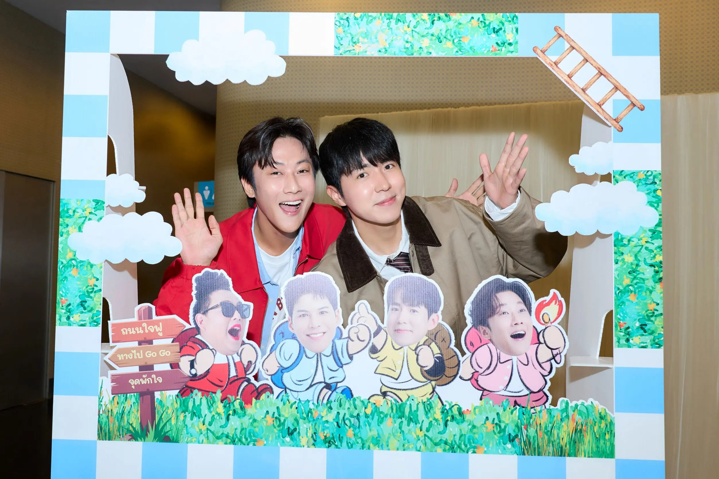 Agavond Entertainment จัดงานแถลงข่าวเปิดตัว Our Little Journey Photobook ของ คัลแลน พี่จอง จูดี้ น้องแดน จากช่อง Cullen HateBerry พร้อมกิจกรรมแฟนไซน์ ณ โรงแรมใบหยกสกาย