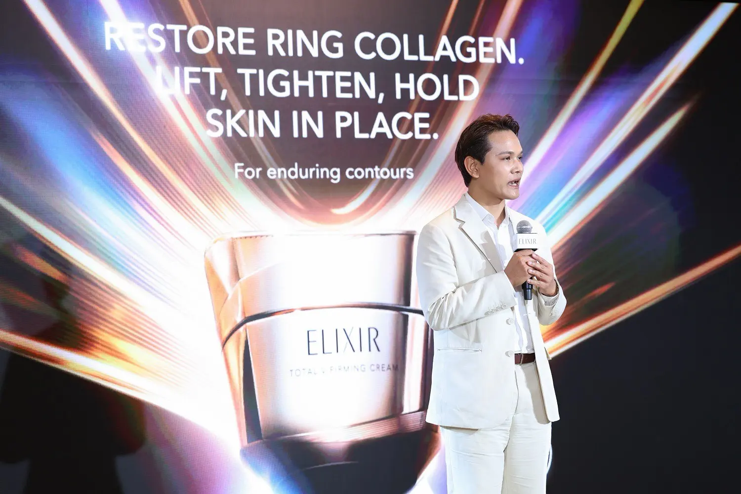 ELIXIR จัดงานเปิดตัว ELIXIR Total V Firming Cream ณ โรงแรมดุสิตธานี กรุงเทพฯ เผยงานวิจัย Ring Collagen และวิทยาศาสตร์คอลลาเจนเพื่อแก้ปัญหาผิวหย่อนคล้อย