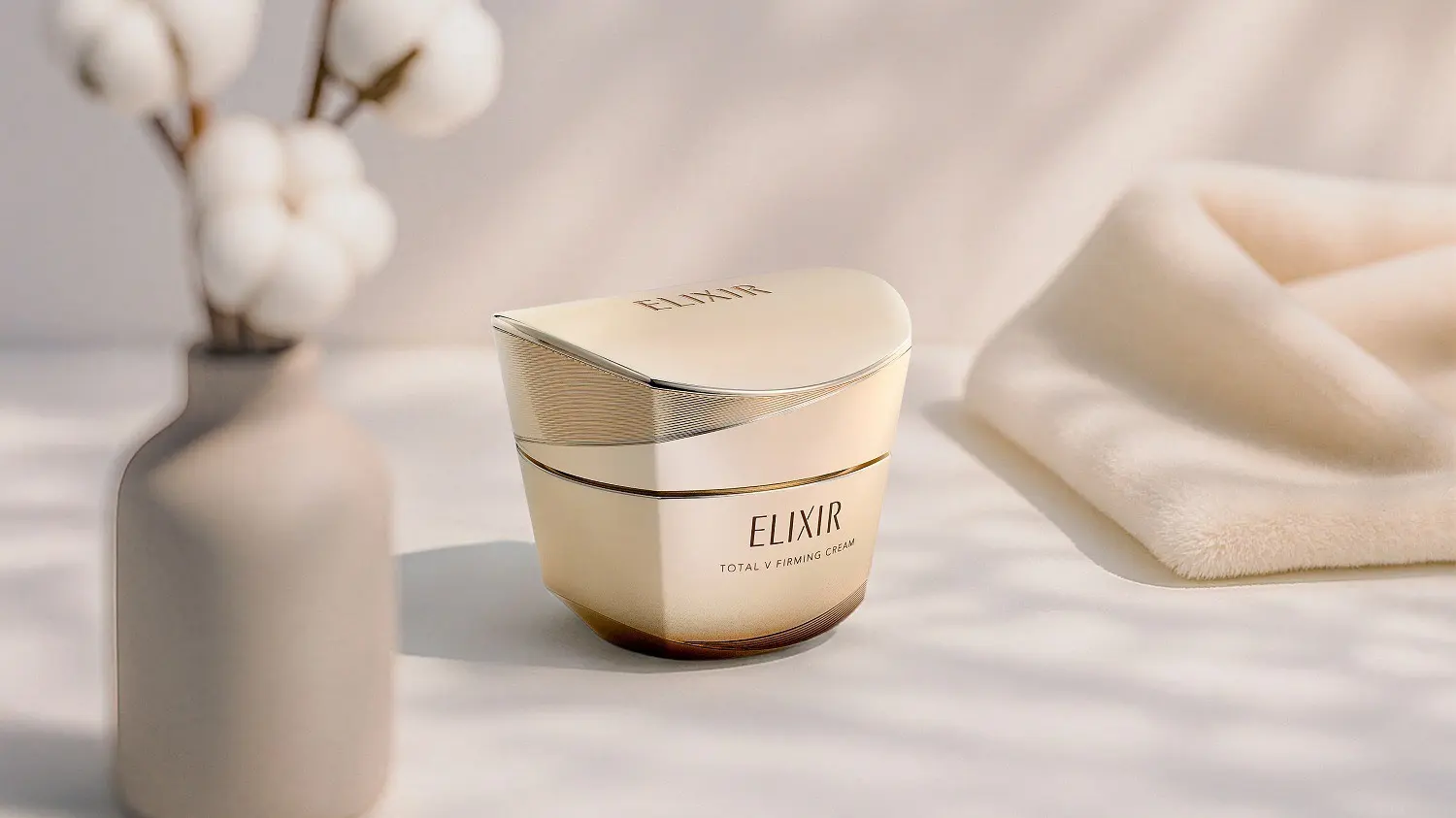 ELIXIR จัดงานเปิดตัว ELIXIR Total V Firming Cream ณ โรงแรมดุสิตธานี กรุงเทพฯ เผยงานวิจัย Ring Collagen และวิทยาศาสตร์คอลลาเจนเพื่อแก้ปัญหาผิวหย่อนคล้อย
