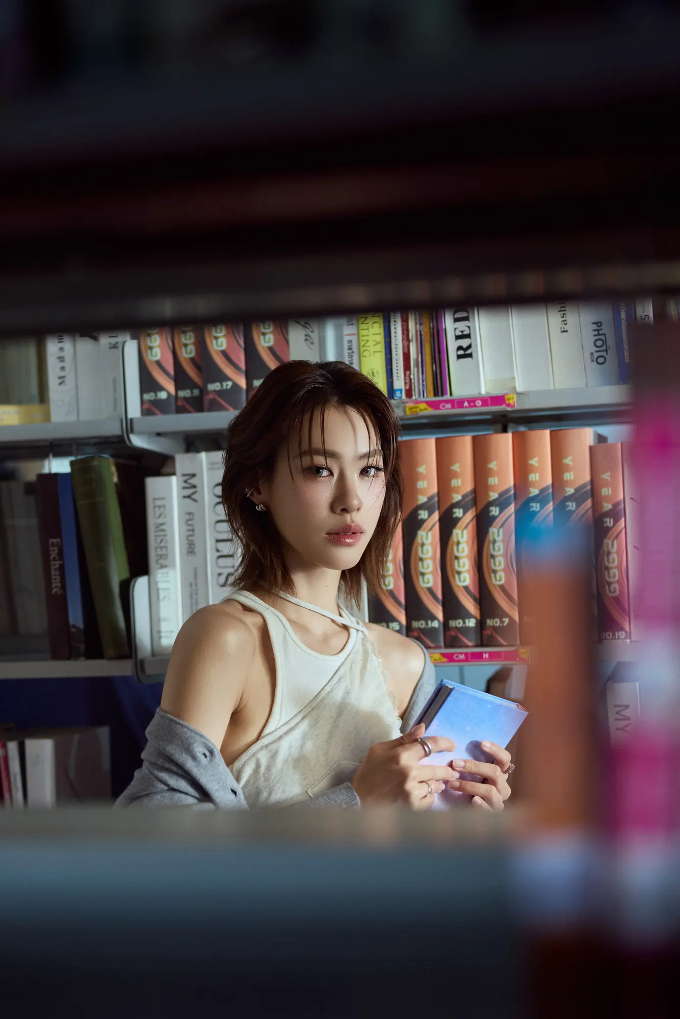 EMI THASORN สังกัด RISER MUSIC เปิดตัวซิงเกิลเดี่ยวแรก เพลงรักที่ยังไม่ลืม (Glitch) แนว Pop Ballad พร้อมดึง BONNIE ร่วมแสดงมิวสิกวิดีโอ