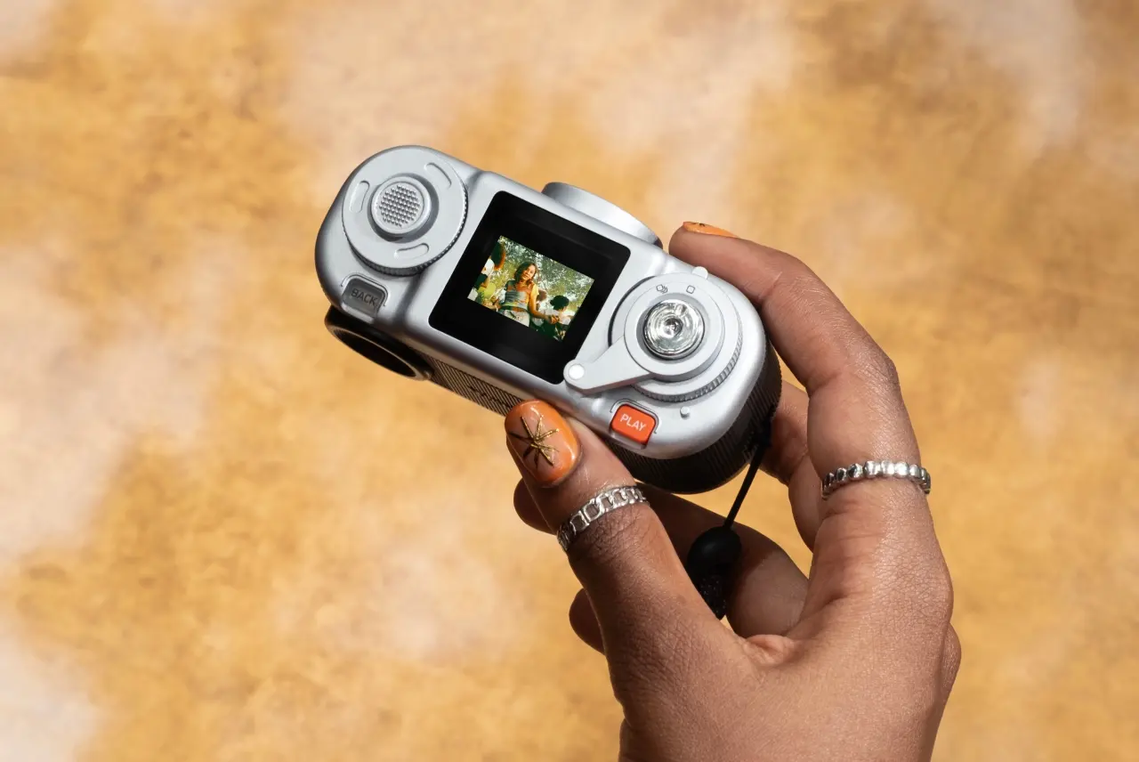ฟูจิฟิล์ม ประเทศไทย เปิดตัวกล้องดิจิทัล instax Pal 2 เซนเซอร์ 10 ล้านพิกเซล และเครื่องพิมพ์สมาร์ตโฟน instax Link WIDE 2 พร้อมระบบรวมภาพคอลลาจ