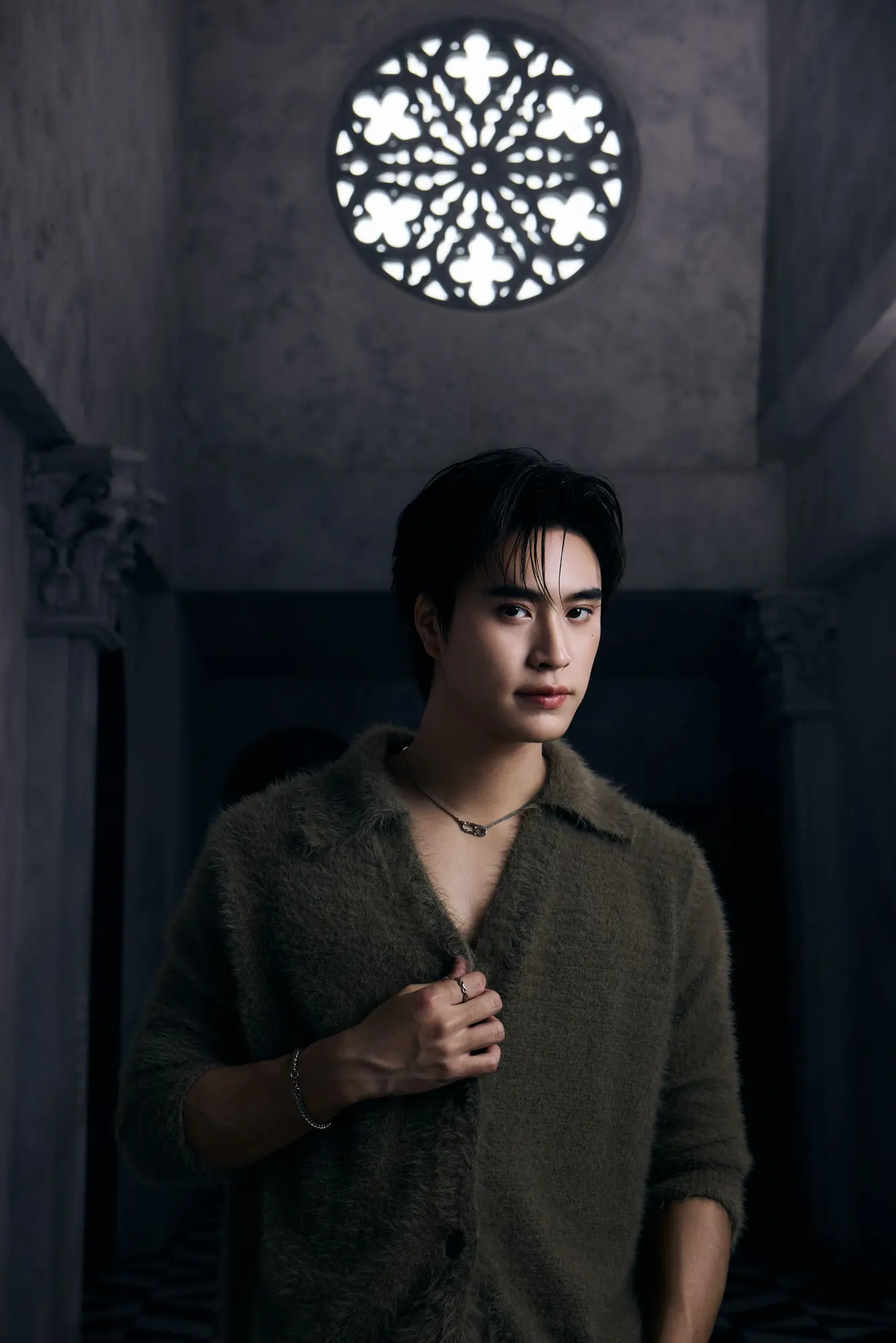 GEMINI หรือ เจมีไนน์ นรวิชญ์ จากค่าย RISER MUSIC ปล่อยเพลงใหม่ ไม่มีวัน (Fragile) แนว POP R&B ร่วมแต่งทำนอง และได้ โยเกิร์ต โยษิตา ร่วมแสดง MV