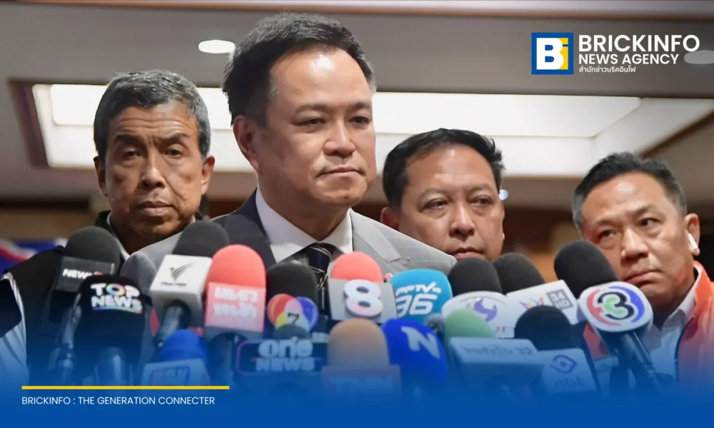 นายกรัฐมนตรีสั่งตั้งวอร์รูม ปภ. ประชุมติดตามสถานการณ์อุทกภัยทุกเช้า เชื่อมโยงข้อมูลทั่วประเทศ กำชับเร่งระบายน้ำและส่งมอบความช่วยเหลือแก่ผู้ประสบภัยโดยเร็ว