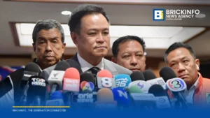 นายกฯ ตั้งวอร์รูม ปภ. เกาะติดน้ำท่วมรายวัน สั่งบูรณาการข้อมูลเร่งช่วยประชาชน