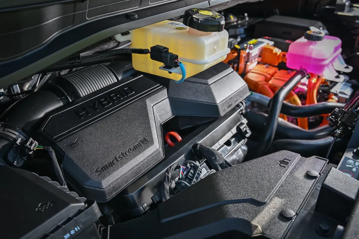 ฮุนได โมบิลิตี้ ประเทศไทย เปิดตัว The new STARIA Hybrid รถ MPV ไฮบริด 11 ที่นั่ง ขุมพลัง Turbo Hybrid 242 แรงม้า เคาะราคาจำหน่ายเริ่มต้น 2,099,000 บาท
